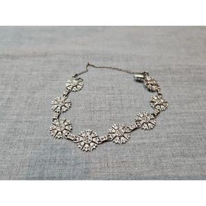 Vintage Flower Link/Snowflake Link Silver Tone Bracelet/Necklace, 10'' Length